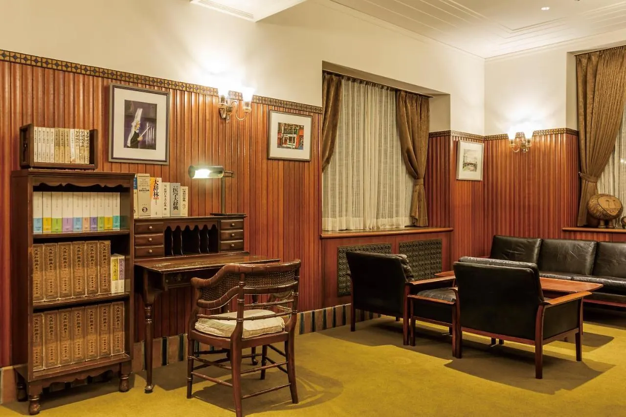 Hilltop Hotel Tokyo