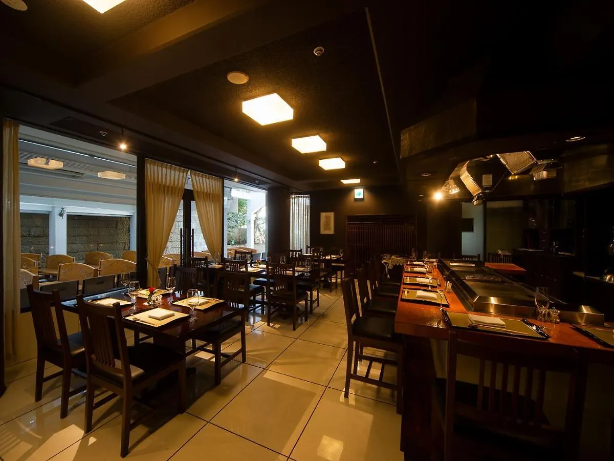 Hilltop Hotel Tokyo