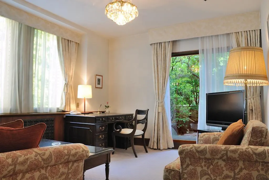 Hilltop Hotel Tokyo