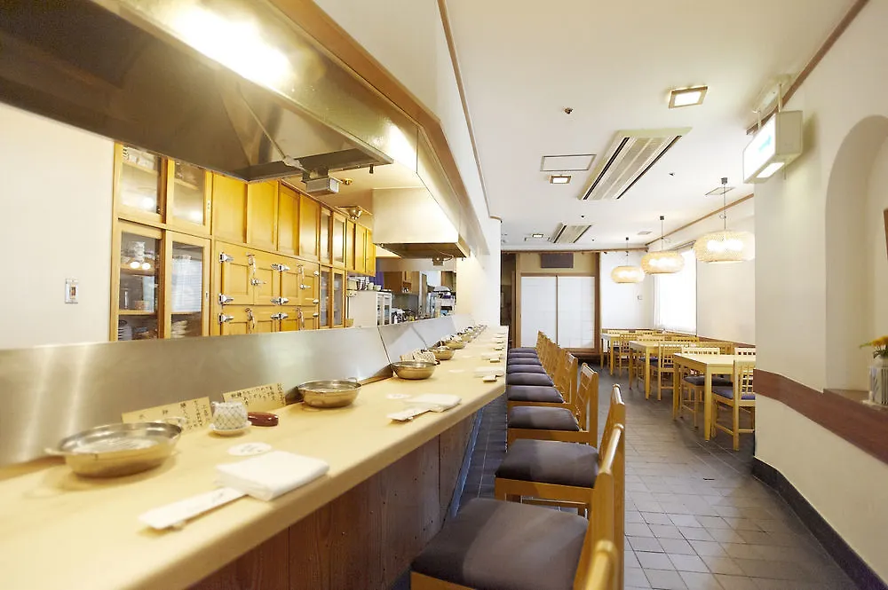 Hilltop Hotel Tokyo