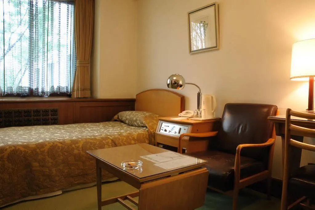Hilltop Hotel Tokyo