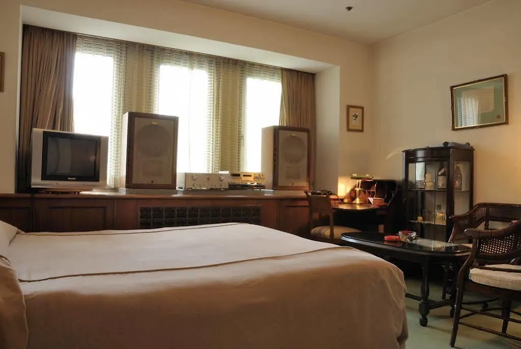 Hilltop Hotel Tokyo